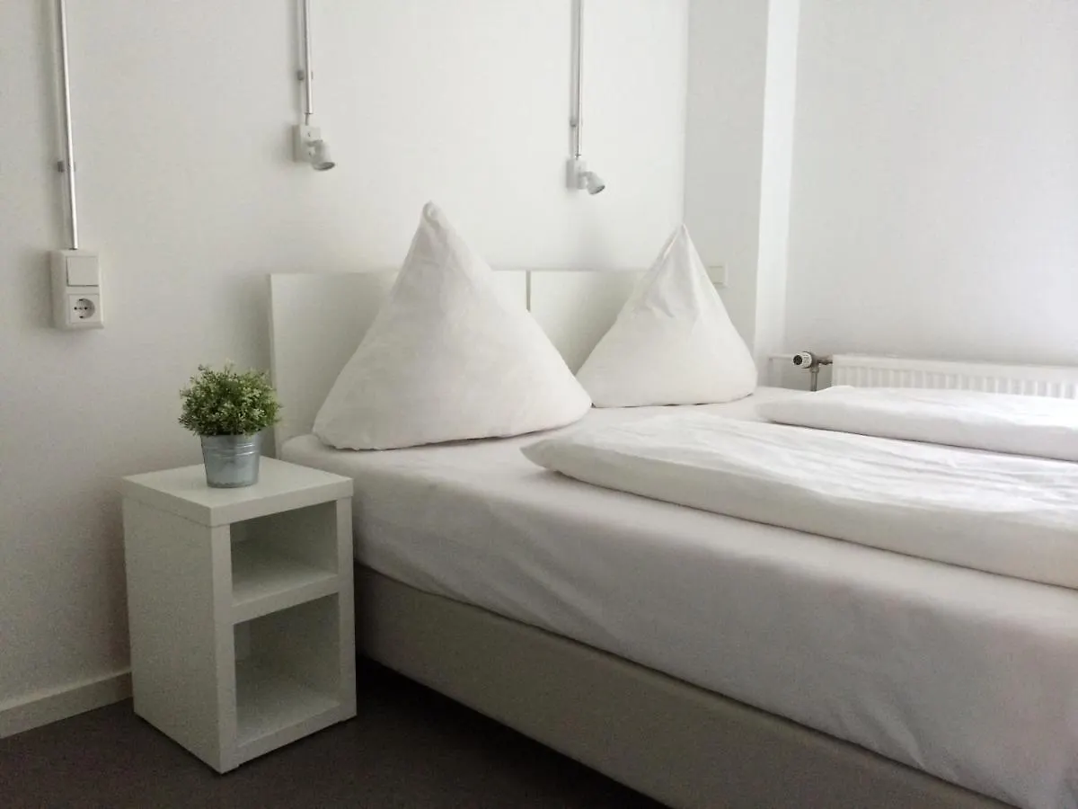 Daire Apartment&Rooms Near Brandenburg Gate Berlin